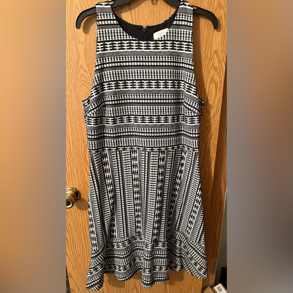 The Loft - Black/White Mini Sleeveless Dress